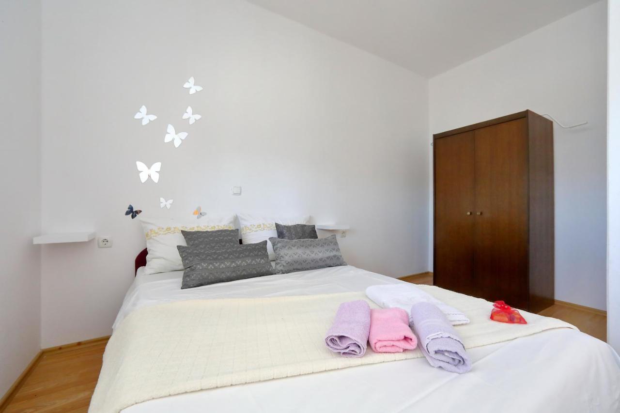 Apartments Ivana Bibinje Bagian luar foto