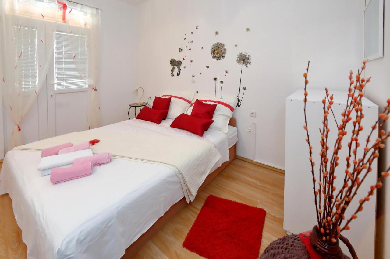 Apartments Ivana Bibinje Bagian luar foto