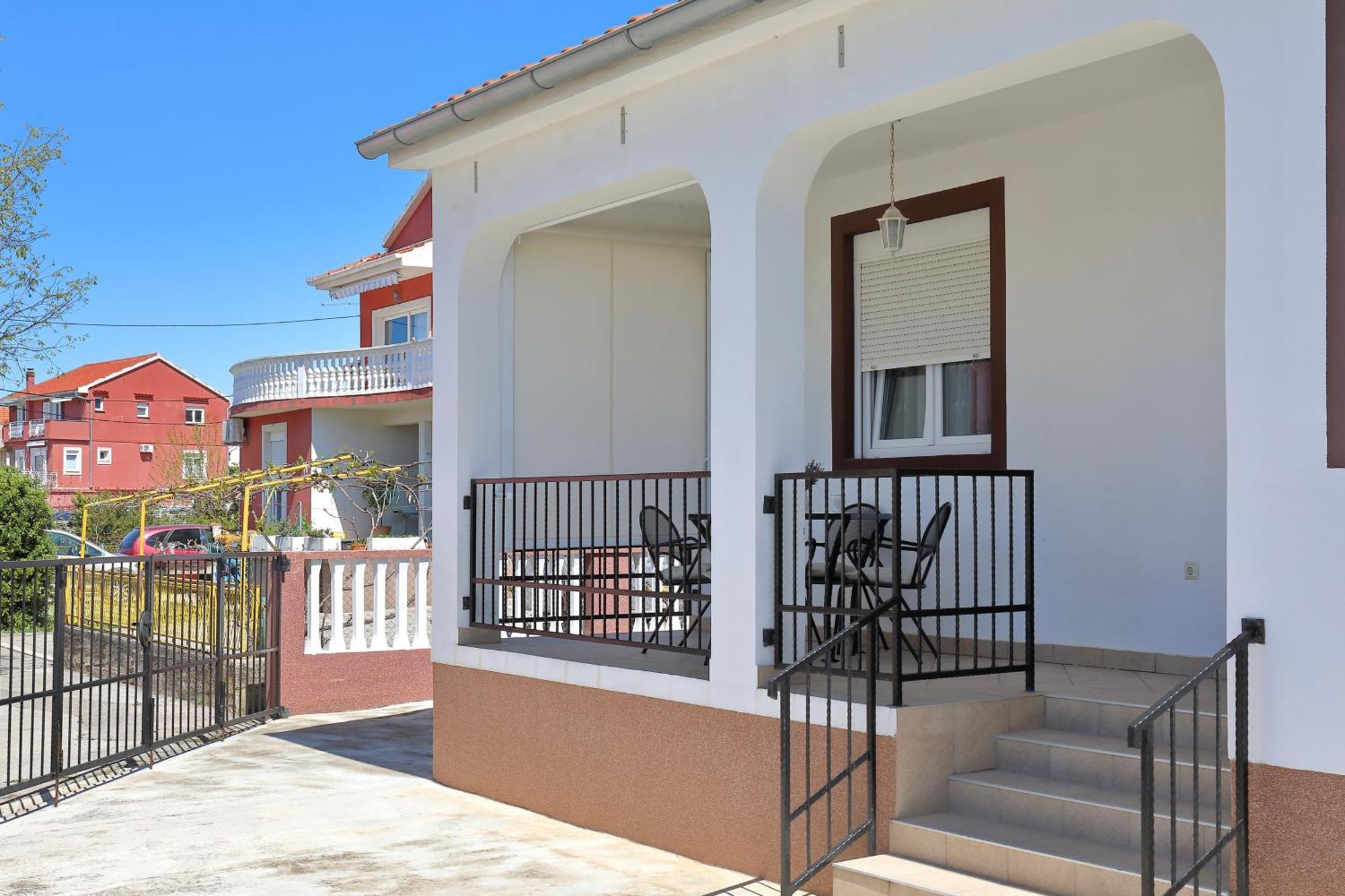 Apartments Ivana Bibinje Bagian luar foto